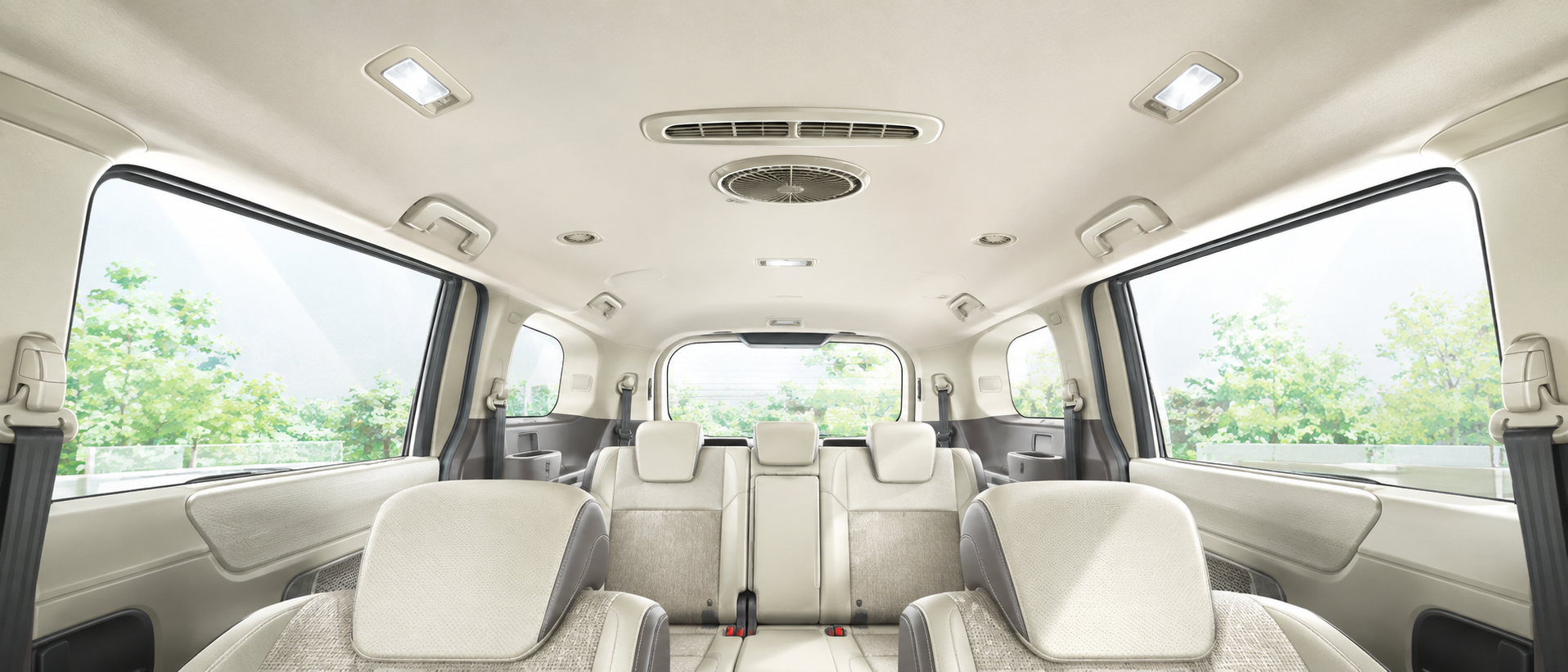 新型シエンタの明るい車内空間と天井付近のインテリア